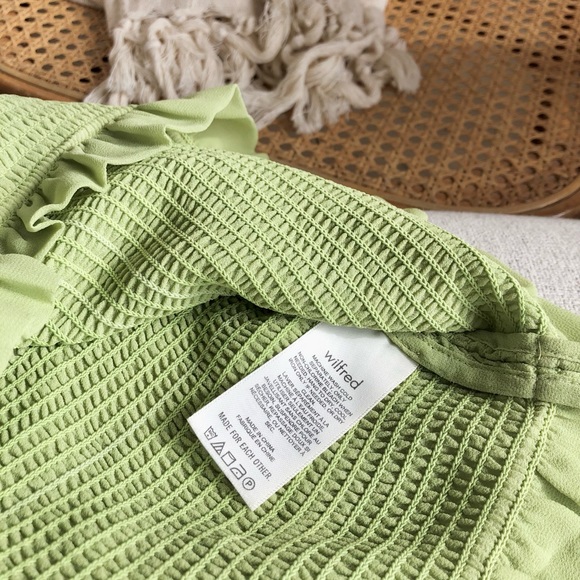 SOLD on Vinted - NWT Wilfred Tempest Blouse Pistachio Size Medium - Picture 9 of 10